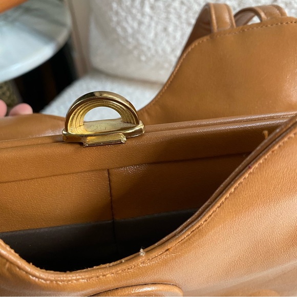 Lou Taylor | Vintage Shoulder Bag w/ Mirror Camel Made In Italy - Picture 11 of 16